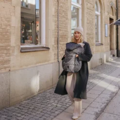 Cozy Cover -Överdrag till bärsele & vagn - Le Leopard